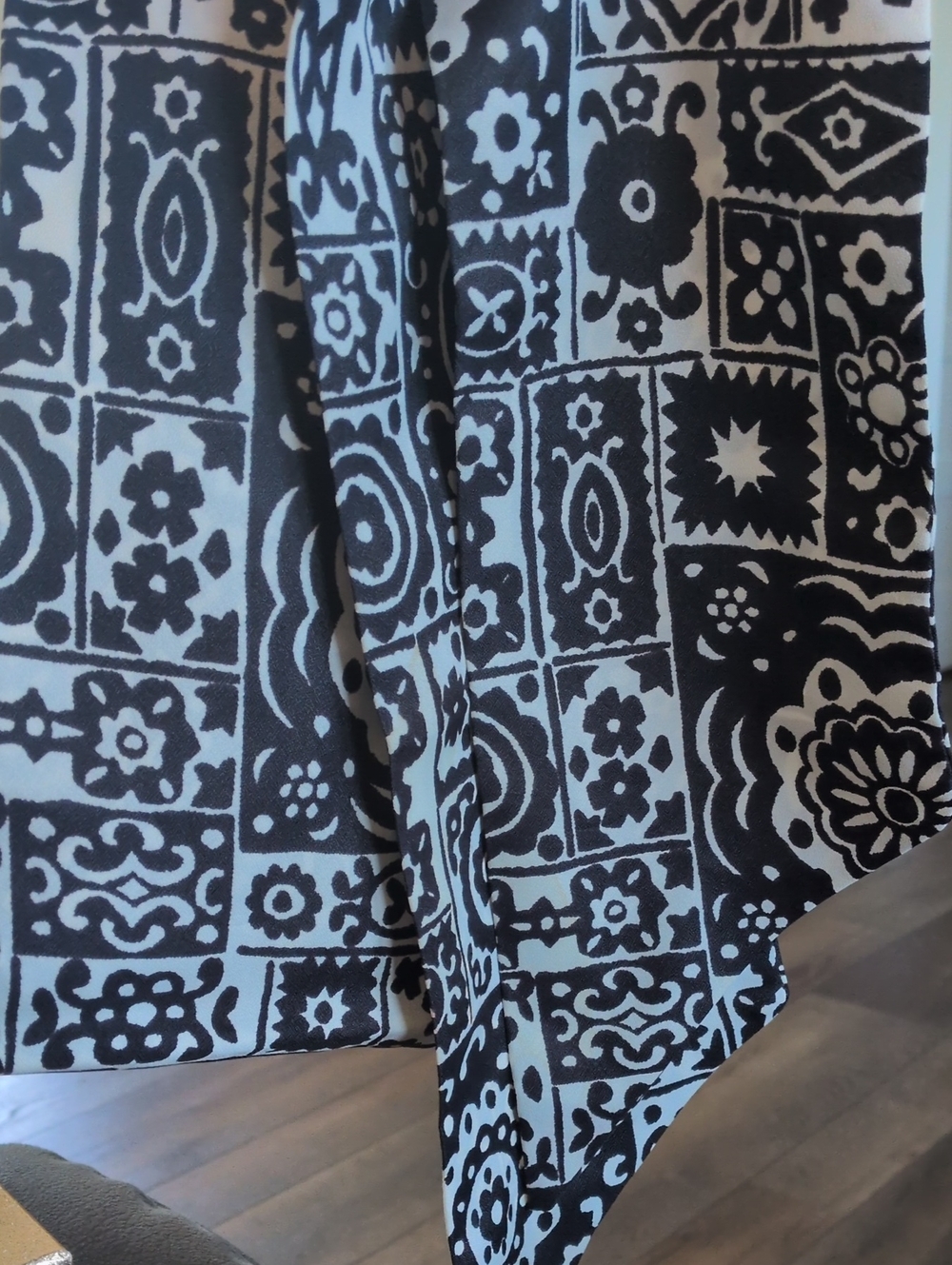 Black and White Patterned Women's Scarf 60 Inch